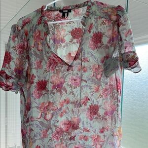 PAIGE White and Pink Ruffled Short Sleeve Blouse